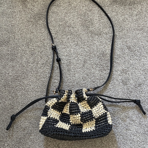 Universal thread handbag, excellent condition - Picture 2 of 8